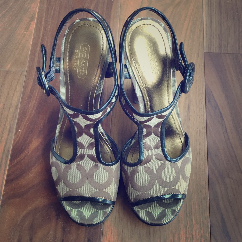 Authentic Coach sandals